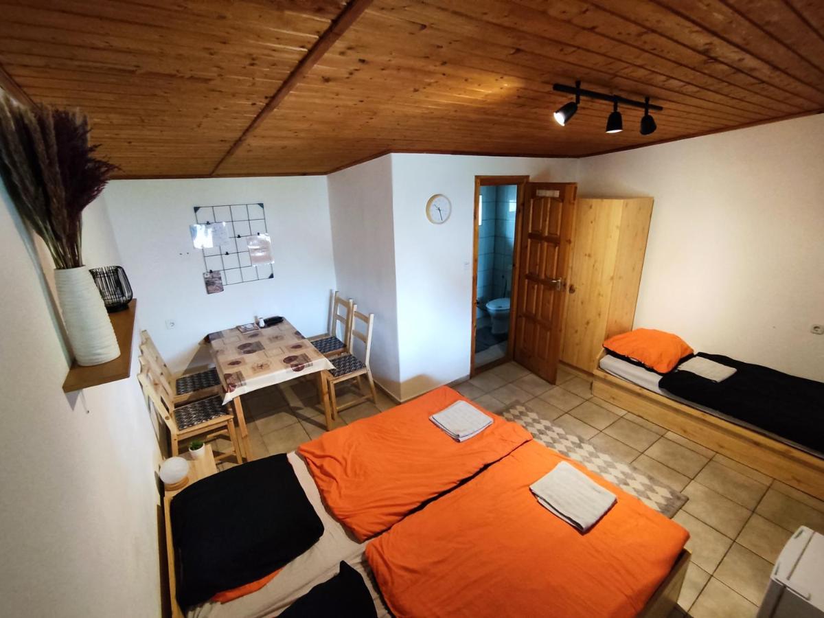 Suello Feszek Apartman Apartment Tiszafured Exterior photo
